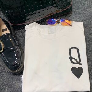 Queen of Hearts- Q and Heart Comfy White Tshirt
